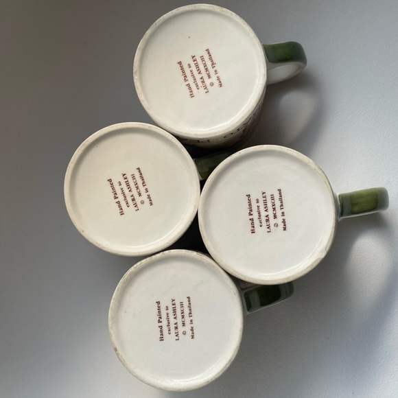 Vintage Mugs Marked "Hand Painted Vegetables to Laura Ashley ©MCMXCIII - Picture 3 of 8